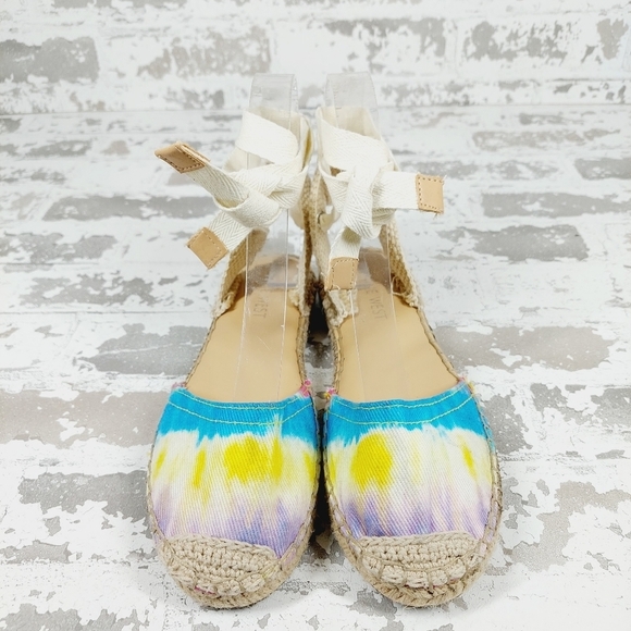 NEW Nine West Meow 7 Womens Canvas Padded Insole Tie Dye Espadrilles M954 - Picture 3 of 11